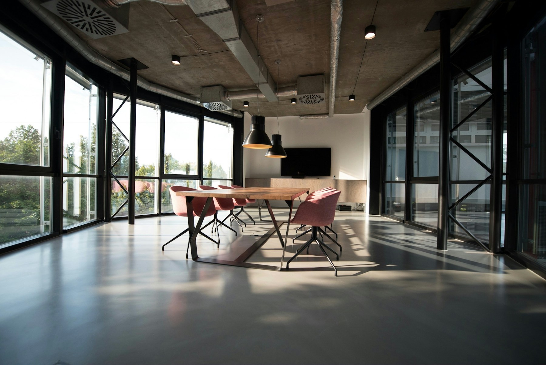 Business and consulting environment